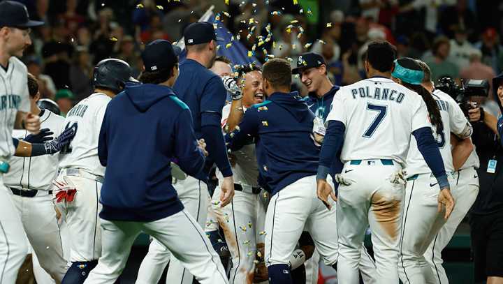 Seattle Mariners beat Cardinals 4-2 on Rivas' walkoff HR