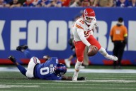 Patrick Mahomes and the Chiefs beat the Giants 22-9 for their first win this season