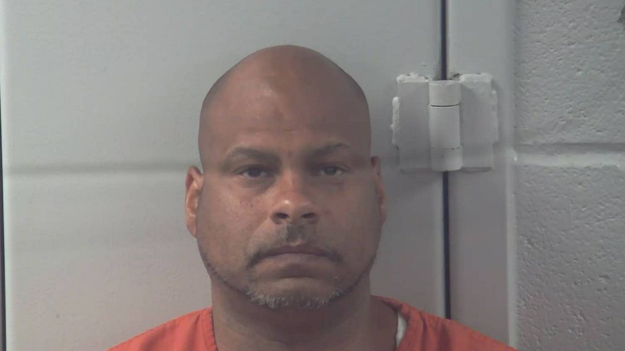 Logan County man sentenced for threatening a judge and prosecutor