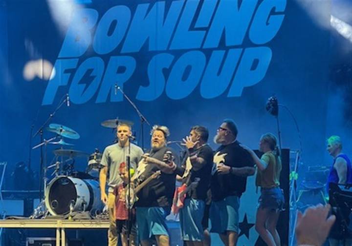 Review: Blink-182, Bowling for Soup crush it at Four Chord 11