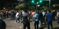 Conato de violencia entre S-22 y grupos de choque durante la visita de Sheinbaum