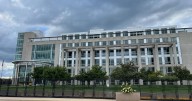 Illinois lawmakers release statements on impending Chicago federal troop deployment, Rockford courthouse fence