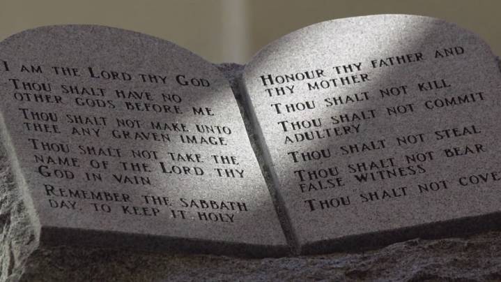 Shilo Platts to deliver Ten Commandments posters to Beaumont ISD classrooms Friday