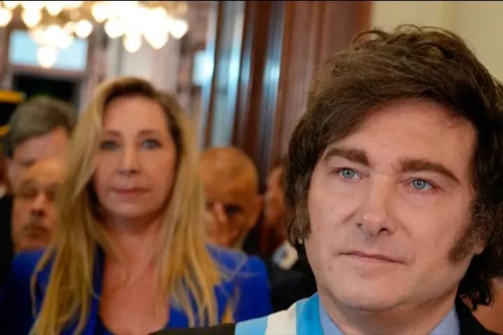 El Gobierno logró "bozal" legal para audios por presuntas coimas y denuncia complot