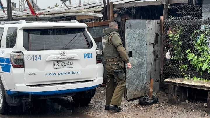 Adulta mayor fue asesinada a puñaladas dentro de su casa: PDI detuvo a expareja