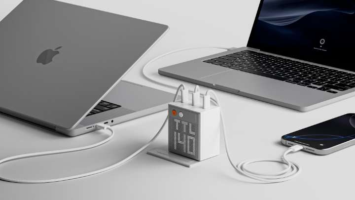 The powerful Sharge Pixel 140 Laptop Charger is at a new record