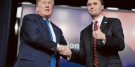 Trump pide resolver sin violencia el asesinato de Charlie Kirk