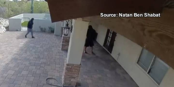 Catalina Foothills man catches burglars on camera