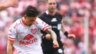 Instituto volvió al triunfo en un partido polémico