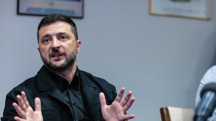 Zelenski se muestra "listo" para dejar la presidencia de Ucrania tras el fin de la guerra y avisa a Rusia: "Necesitarán refugios antiaéreos"