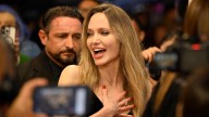 Angelina Jolie causa furor en el festival de San Sebastián: “Estamos todos juntos viviendo momentos muy difíciles”