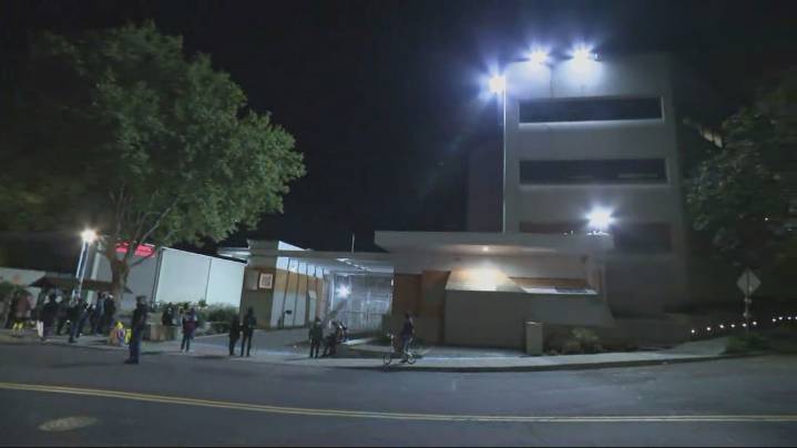 Little change at Portland ICE facility despite Trump troop order