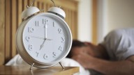 Culpó al jet lag por su visión borrosa… pero resultó ser algo mucho peor