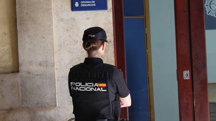 Una vidente estafa 70.000 euros a una mujer para "curarle" un cáncer que no existía