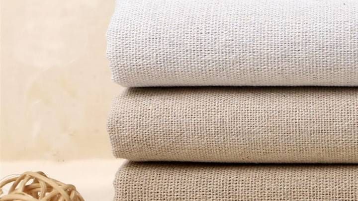 Si tenés retazos de tela y palitos de brochette, no los tires: creá esto tan hermoso para decorar y perfumar tu casa a la vez