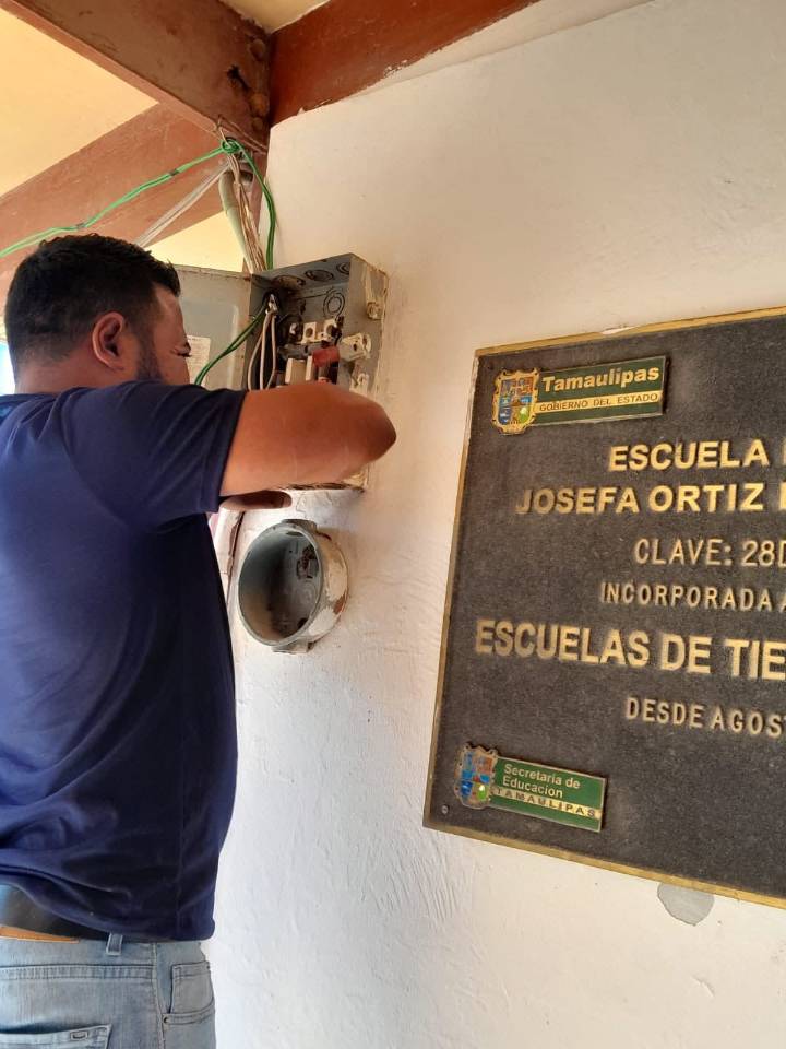 Apoyando la educación en Cruillas
