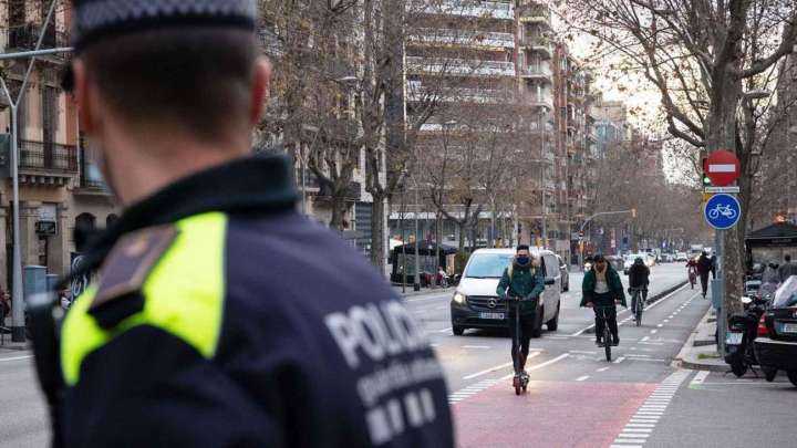 ¡Al cuerno con los patinetes!