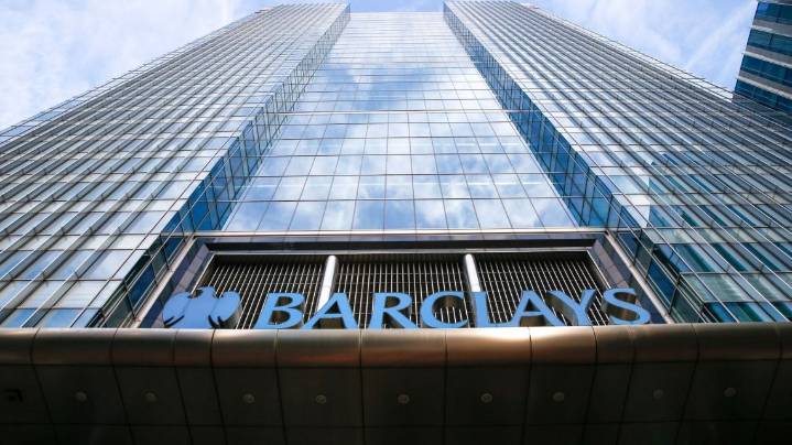 Un banco internacional alerta sobre el nivel de reservas y le sube el techo al dólar