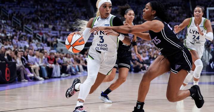 Lynx reserve DiJonai Carrington's season is over after spraining left foot