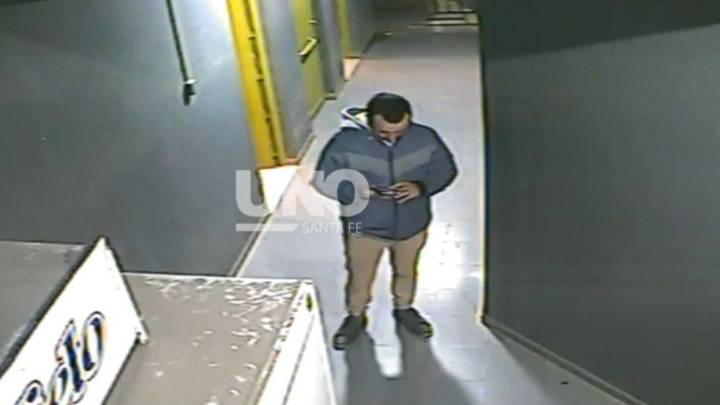 Intranquilo y pendiente del celular: un video revela los últimos movimientos de Strada antes de su brutal asesinato