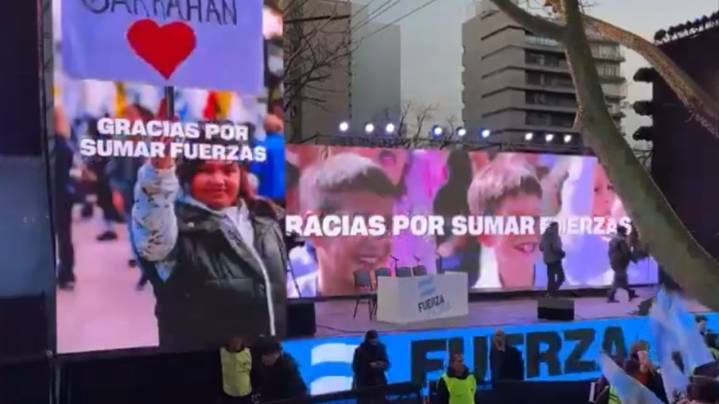 Elecciones bonaerense: Fuerza Patria espera resultados en el búnker con "optimismo" y Kicillof hablará a la militancia