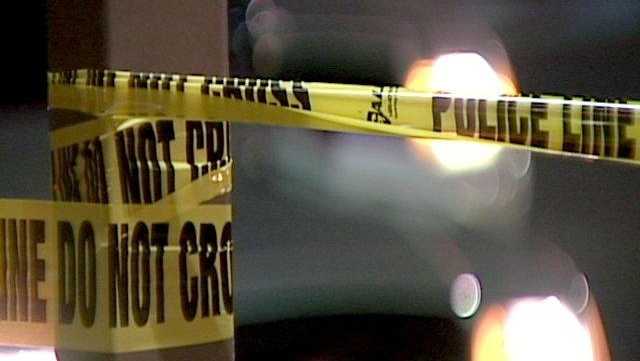 LMPD: 1 dead, 2 injured after car, motorcycle crash near Iroquois Park