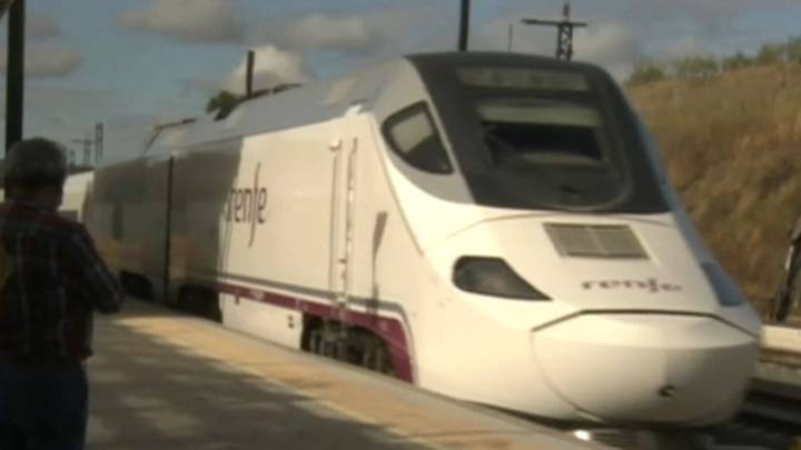 El tren Madrid–Sevilla reanuda su marcha tras una incidencia en Plasencia More