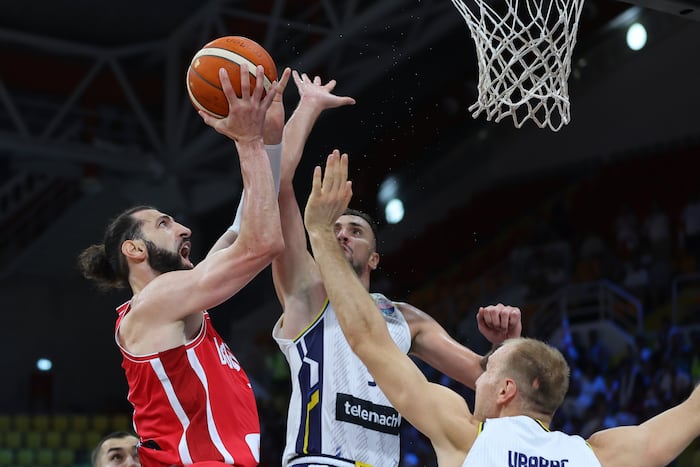 Georgia stuns France to reach EuroBasket quarterfinals, Slovenia and Poland also advance