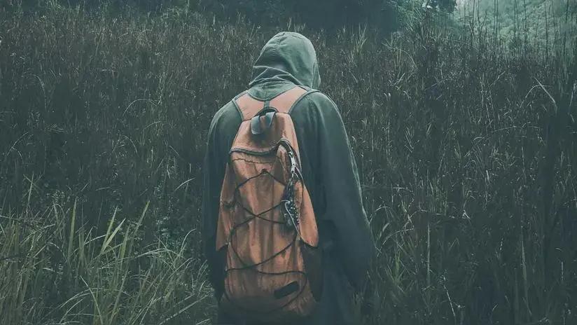 Tras cuatro años prófugo: el caso del hombre que huyó con sus hijos a los bosques en Nueva Zelanda y murió abatido por la Policía