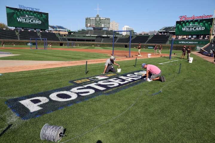 Photos: Chicago Cubs work out at Wrigley Field before the wild