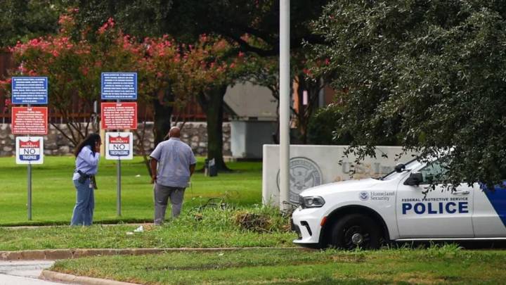 Mexicano herido en ataque mortal contra ICE en Texas