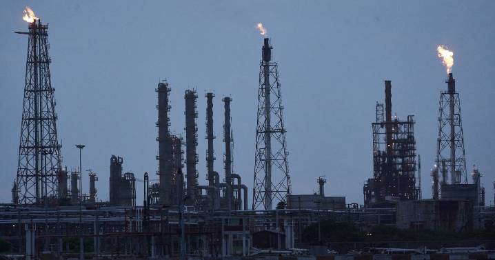 Pemex se convirtió en una carga financiera para México: Se encamina a su mayor déficit fiscal en 87 años