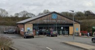 Thieves stole cash machine after smashing into Lincolnshire Co