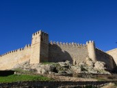 Visitá el castillo de Andalucía que domina tres provincias desde lo alto del monte