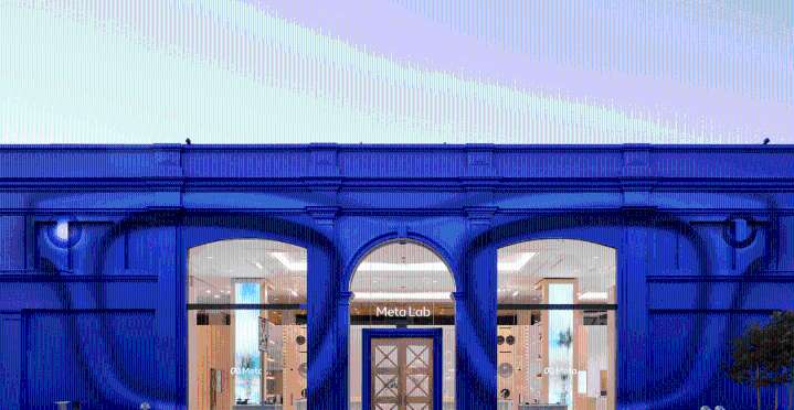 Meta is opening pop-up shops to show off its smart glasses with a display
