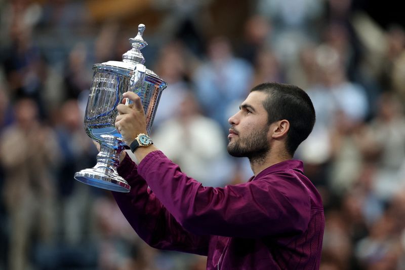Tennis-Alcaraz outshines Sinner to claim second US Open title