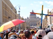 El Vaticano recibe el primer gran peregrinaje LGBT+ oficial como parte del Jubileo