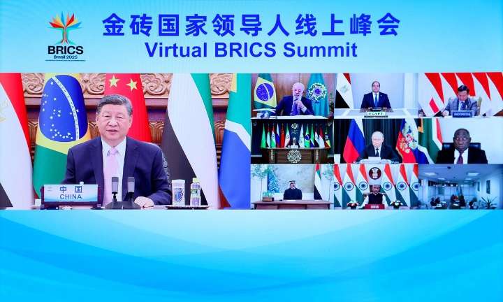 Guerras comerciales y arancelarias dañan la economía global: Xi Jinping en cumbre de BRICS