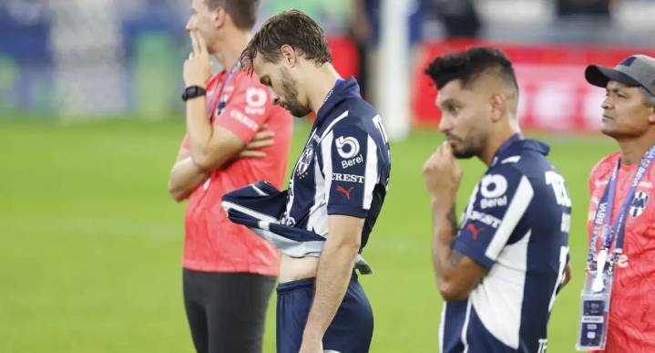 Es duda Sergio Canales para el juego de Rayados vs Santos