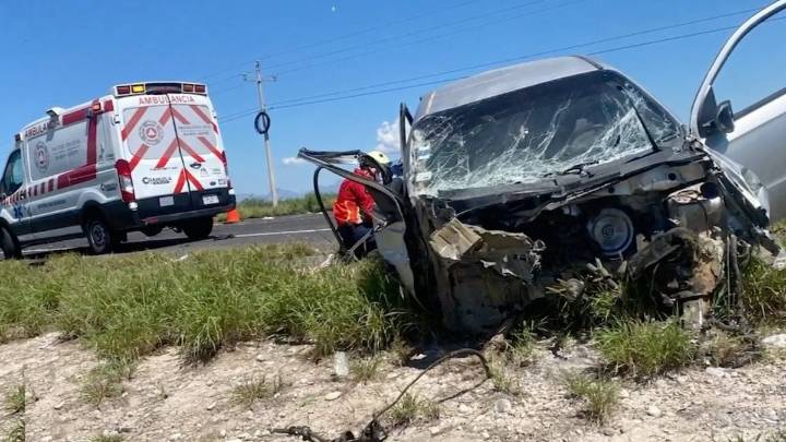 Mujer pierde la vida tras choque causado por ponchadura de neumático