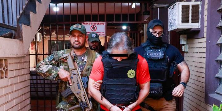 Paraguay revela imágenes de la expulsión de Hernán Bermúdez Requena, presunto líder criminal ligado al CJNG
