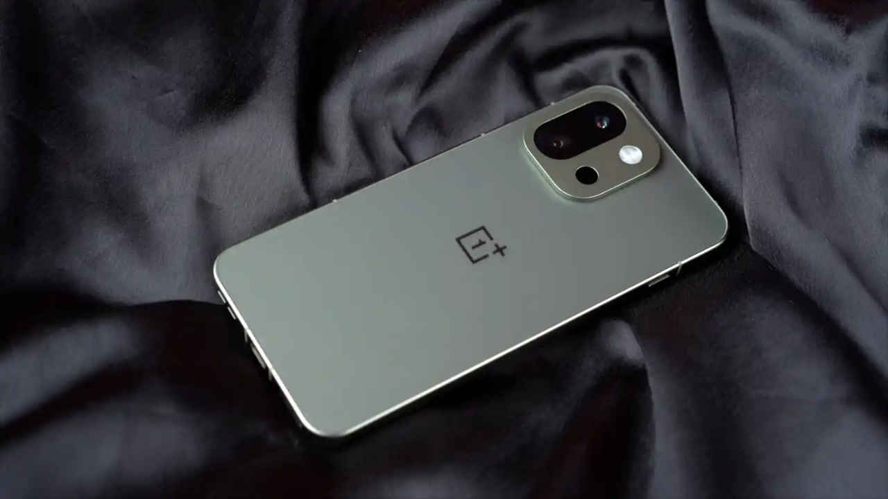 OnePlus 13s price drops to under Rs 47,800 during Amazon Great Indian Festival 2025