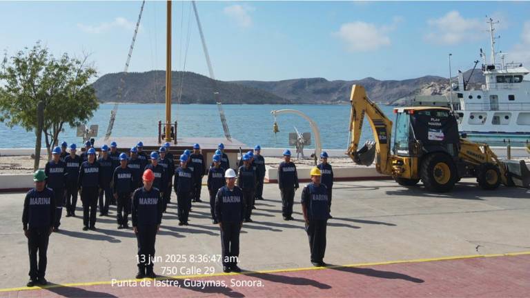 Activan Plan Marina en fase de prevención en el noroeste de México por el huracán Lorena