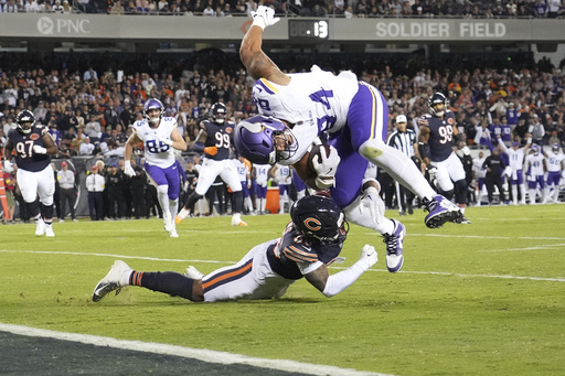 J.J. McCarthy rallies the Vikings in the fourth quarter of his debut for a 27