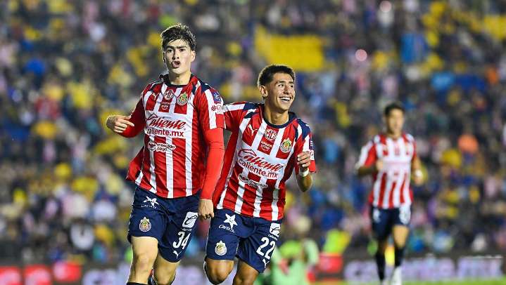 Chivas vence al América en el Clásico
