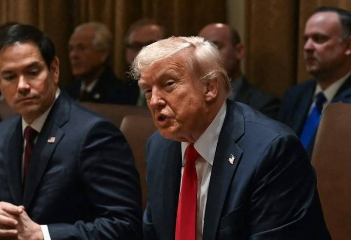 Trump amenaza a Venezuela con consecuencias "incalculables" si no acepta retorno de presos y pacientes mentales venezolanos