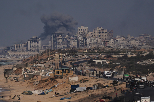 Mueren 44 personas en ataques aéreos y terrestres en Gaza; Israel ignora llamado de alto el fuego