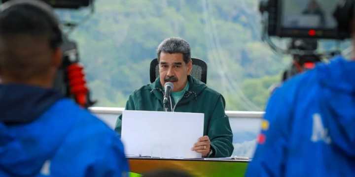Nicolás Maduro: ‘Los faraones que se creyeron dioses recibieron las doce plagas’