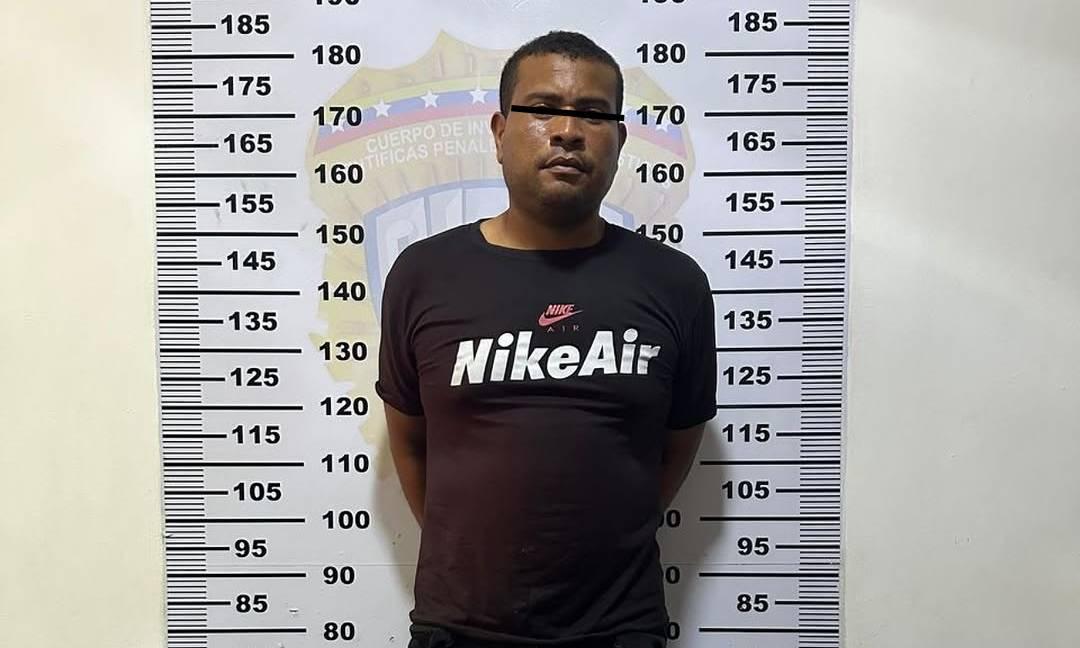 ¡Escalofriante crimen en Mene de Mauroa! Detenido hombre que masacró a su expareja y exsuegros mientras dormían.