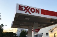 SEC OKs Auto-Voting for Exxon's Retail Investors, Dealing Blow to Clout of Activists
